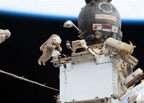 Nasa S Coverage Of Roscosmos Spacewalk Space Defense