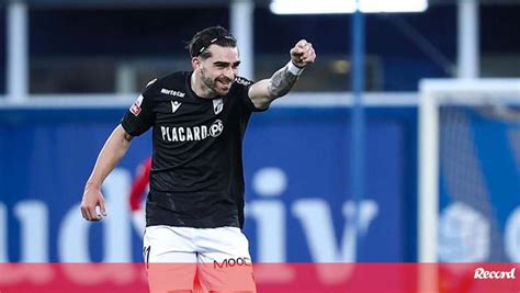 Jota Silva Marcou Golaço No Triunfo Do V Guimarães As Grandes Equipas Dão Grandes Respostas