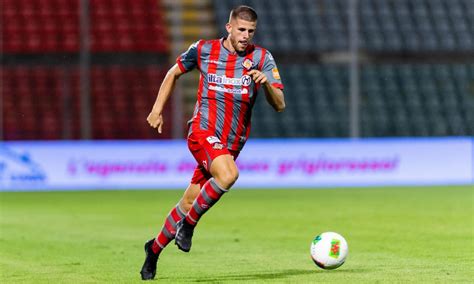 Cremonese Ufficiale Due Cessioni Alla Spal Mercato Calciomercato