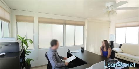 Pretty Girl Gets Juicy Tits Played