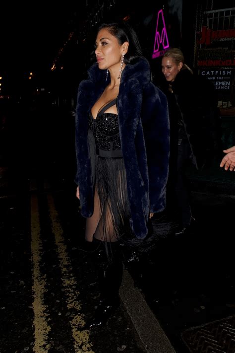 Nicole Scherzinger Big Cleavage Hot Celebs Home