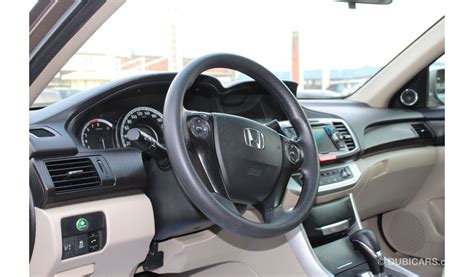 Used Honda Accord GCC MID OPTION WITH SUNROOF MINT IN CONDITION 2015