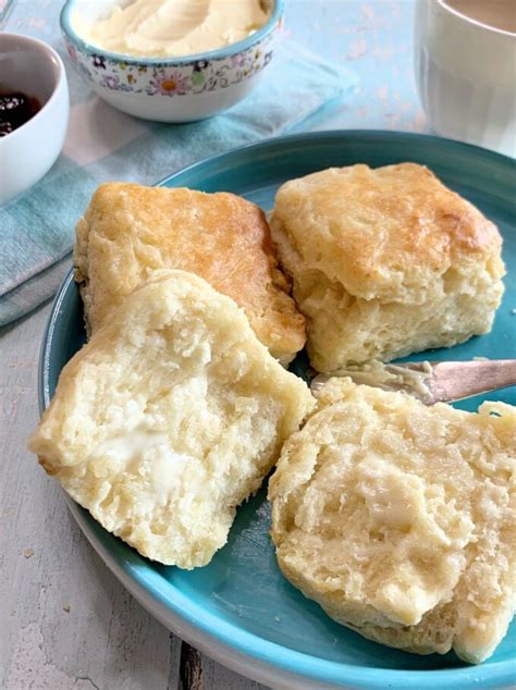 Soft & Fluffy Cream Cheese Biscuits | Recipe | Cream cheese biscuits ...