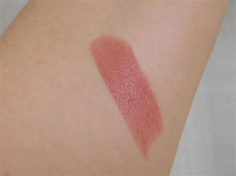 Pretty Perfect Beauty REVIEW Rimmel The Only One Lipstick Naughty Nude