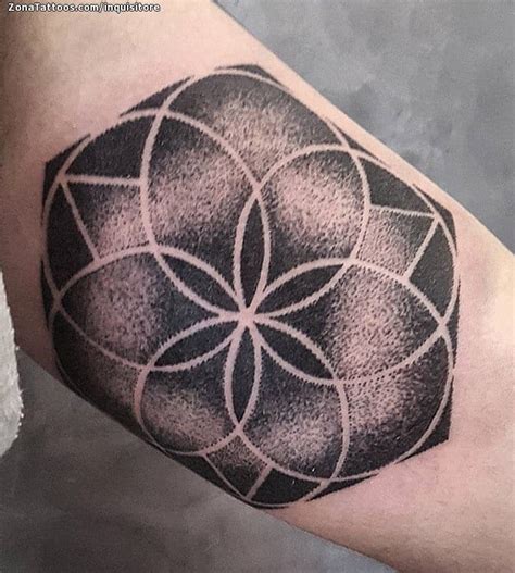 Tatuaje de Mándalas Geométricos Puntillismo