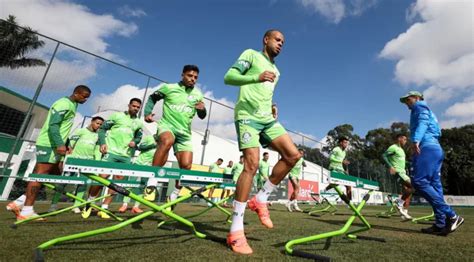 V Deo Mayke Deixa O Campo Dores E Vira Preocupa O No Palmeiras