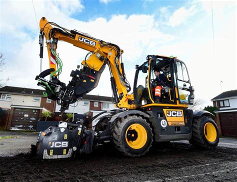 Stoke Celebrate Pothole Milestone Thanks To The Jcb Pothole Pro