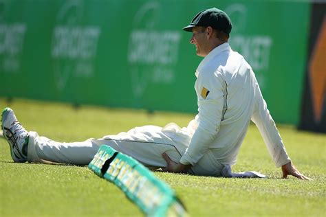 Adam Voges Clutches His Hamstring ESPNcricinfo