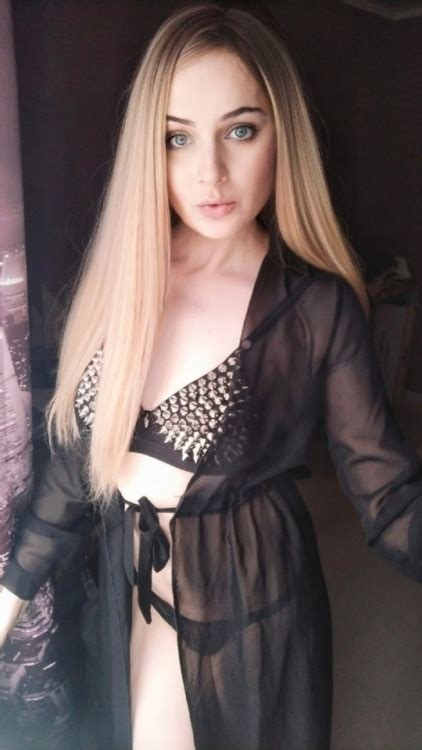 SO HOT Tumbex