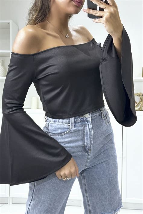 Crop Top Noir Col Bateau Avec Manche Vas