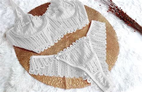 Conjunto Lingerie Cropped Rendado Sexy Cores Neon Clcr Branco M Parcelamento Sem Juros