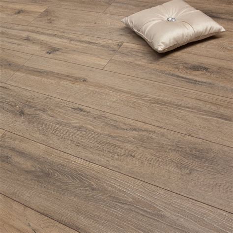 Medium French Oak 8mm Premier Elite Laminate Flooring