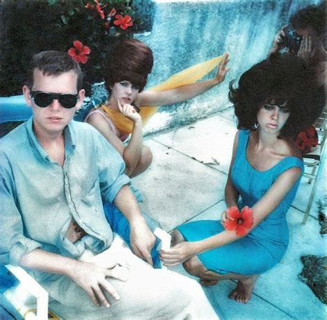 Ricky Helton Wilson Kate Pierson Cindy Wilson B 52s Sunglasses 1979