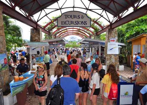 Piers and Terminals | Roatán (Honduras) Cruise Port Guide | IQCruising