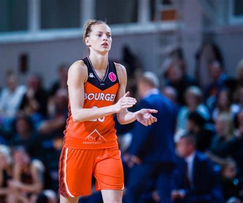 Euroleague F Minine Bourges Et Marine Johann S Tiennent La Cadence