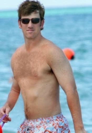 Thumbs Pro Hairycelebs Eli Manning Qb Repostthanks