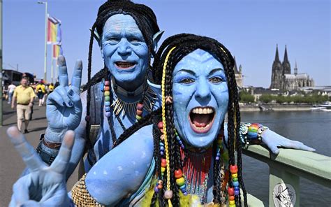 Csd In K Ln Hunderttausende Zu Csd Wochenende Erwartet Konzert