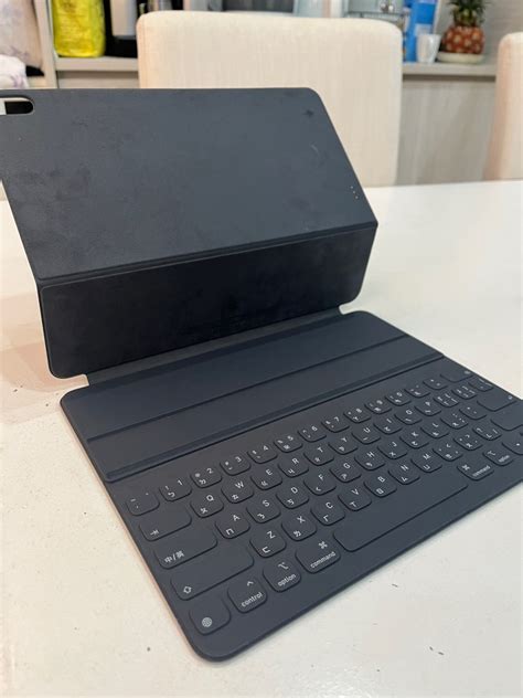 【蘋果 Apple 原廠 Smart Keyboard Folio 12 9吋 Ipad Pro 中文 鍵盤】 手機及配件 平板電腦 平板電腦 Ipad在旋轉拍賣