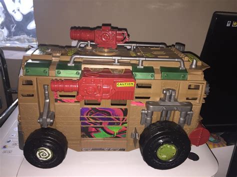 Nickelodeon Teenage Mutant Ninja Turtles Shellraiser Assault Vehicle