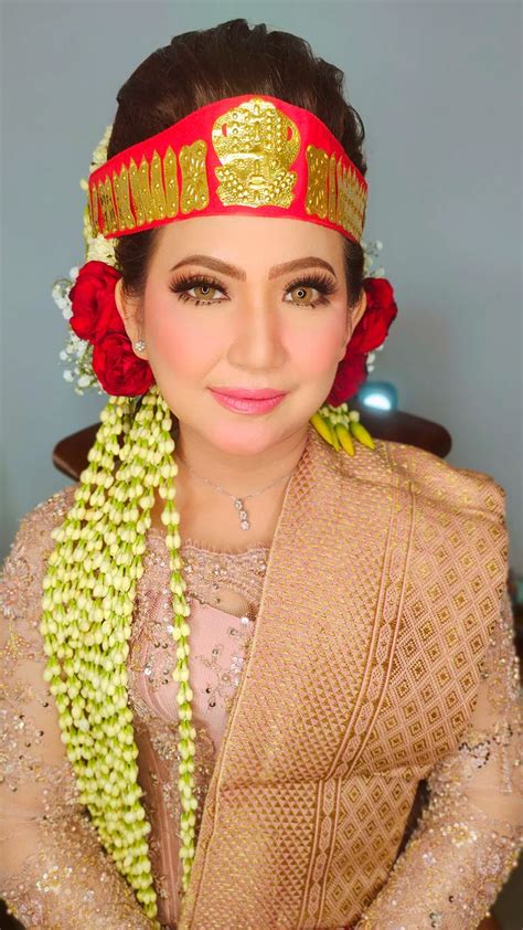 Pengantin Batak Toba Makeupby Nadyaputri Bridestory