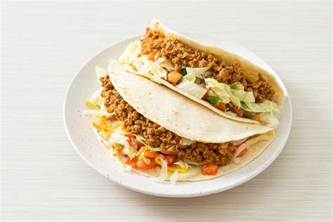 Tacos Mexicanos Con Pollo Picado Cocina Tradicional Mexicana Foto Premium