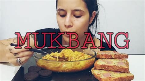 MUKBANG Pão pizza Sopa Biscoito conversando vocês IVI