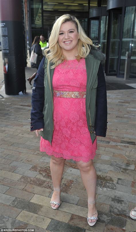 Kelly Clarkson Cute