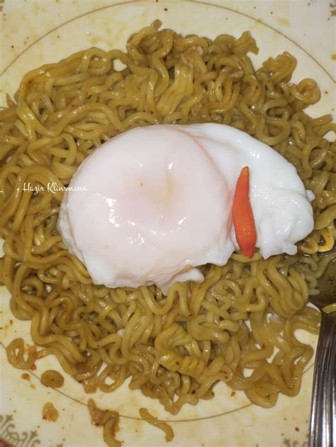 Indomie Goreng Dan Telur Rebus Indonesian Instant Fried Noodle And