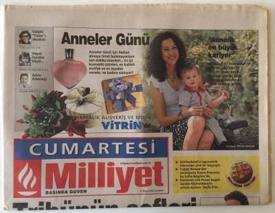 Milliyet Gazetesi Cumartesi Eki 11 Mayıs 2002 Tribünün Şefleri