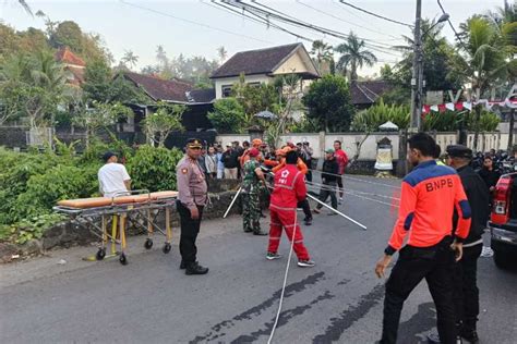 Dikejar Segerombolan Orang Pria Jatim Loncat Dari Jembatan Hingga