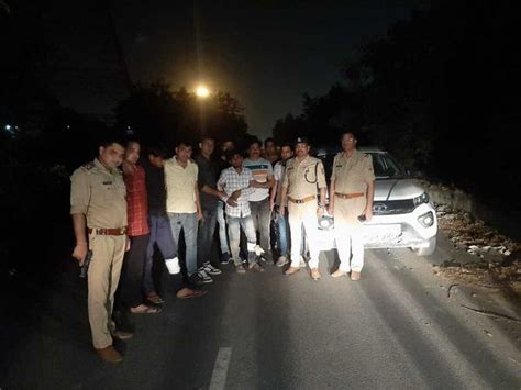 Noida Crime News Noida Police Arrested Two Miscreants In An Encounter पुलिस मुठभेड़ में दो