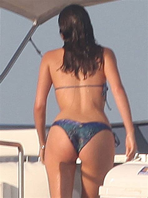 Bruna Marquezine Bikini Candids GotCeleb 9240 Hot Sex Picture