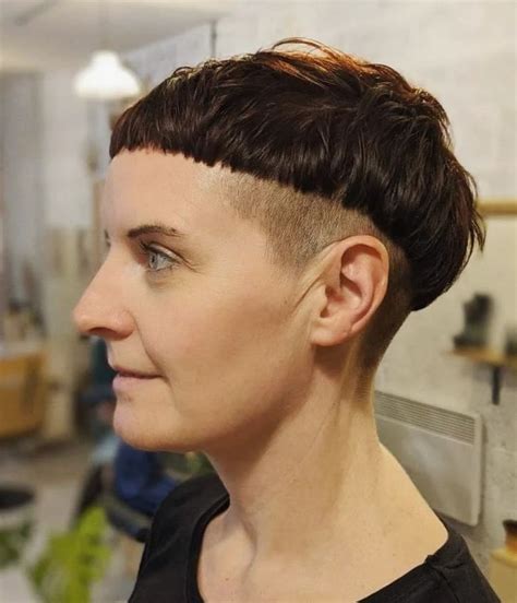 30 Legendary Bowl Cut Ideas To Rock Anything Hairstylery