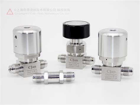 High Purity Pfa Fittings Tubing Valves For Semiconductor Cjan