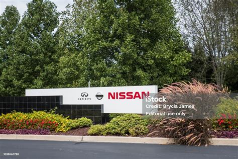 Nissan North America Corporate Headquarters Stock Photo - Download ...