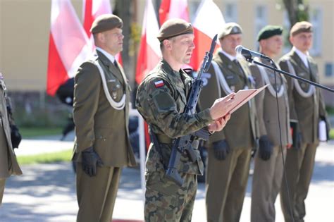 NOWI ŻOŁNIERZE WOJSK OBRONY TERYTORIALNEJ ZŁOŻYLI PRZYSIĘGĘ W MORĄGU