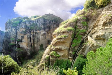 Valley Of Meteora, Greece / Meteora is a beautiful location and ...