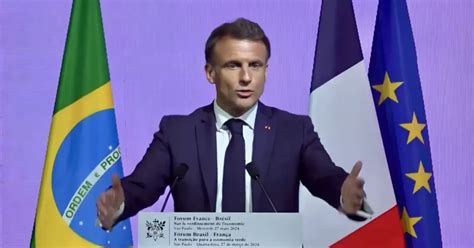 Emmanuel Macron Boucle Sa Visite Au Br Sil Par Une Tape Plus Politique