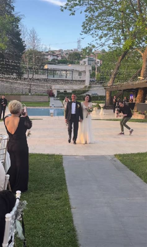 Geçtiğimiz ay nikah masasına oturan Dağhan Külegeç ile Tuğba Aytaş