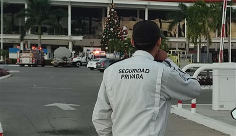 Momentos de desesperación vive guardia de plaza Galerías al quedar