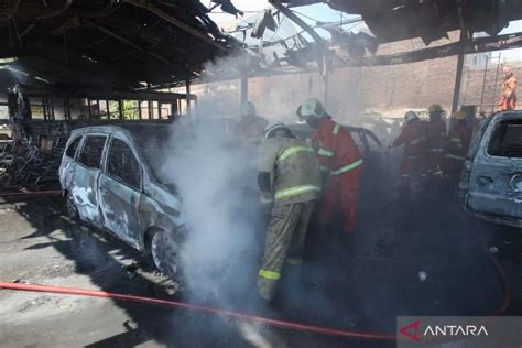 Pool Damri Di Surabaya Kebakaran Ini Penjelasan Manajemen