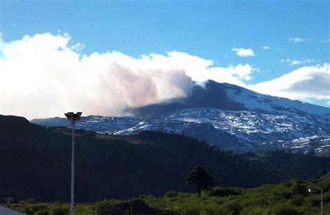 Chile establece nuevamente alerta naranja para volcán Copahue