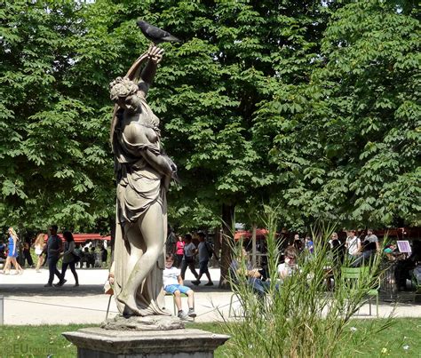 This Sculpture Of Venus Callipyge Was Created By Francois Barois In