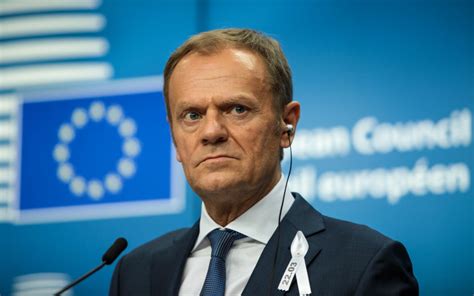 Tusk S A Inut De Cuv Nt Noul Guvern Al Poloniei Demite Efii De