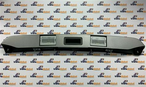 Land Rover Freelander Tailgate Handle And Moulding Genuine Lr