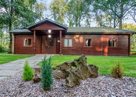 Woodland Oak Lodge In Ellesmere Hoseasons