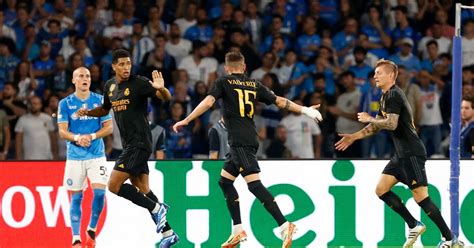 Real Madrid Venció 3 2 A Napoli En Italia Por La Champions League