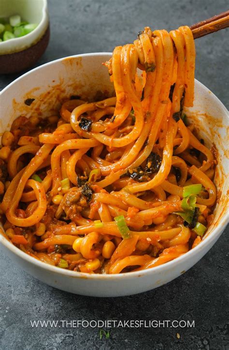 Easy One Bowl Kimchi Udon - The Foodie Takes Flight