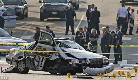 Capitol Hill Lockdown Dc Police Cruiser Crashes Into Concrete