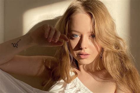 Участница Pussy Riot Анна Кузьминых объявлена в розыск Газета Ru Новости